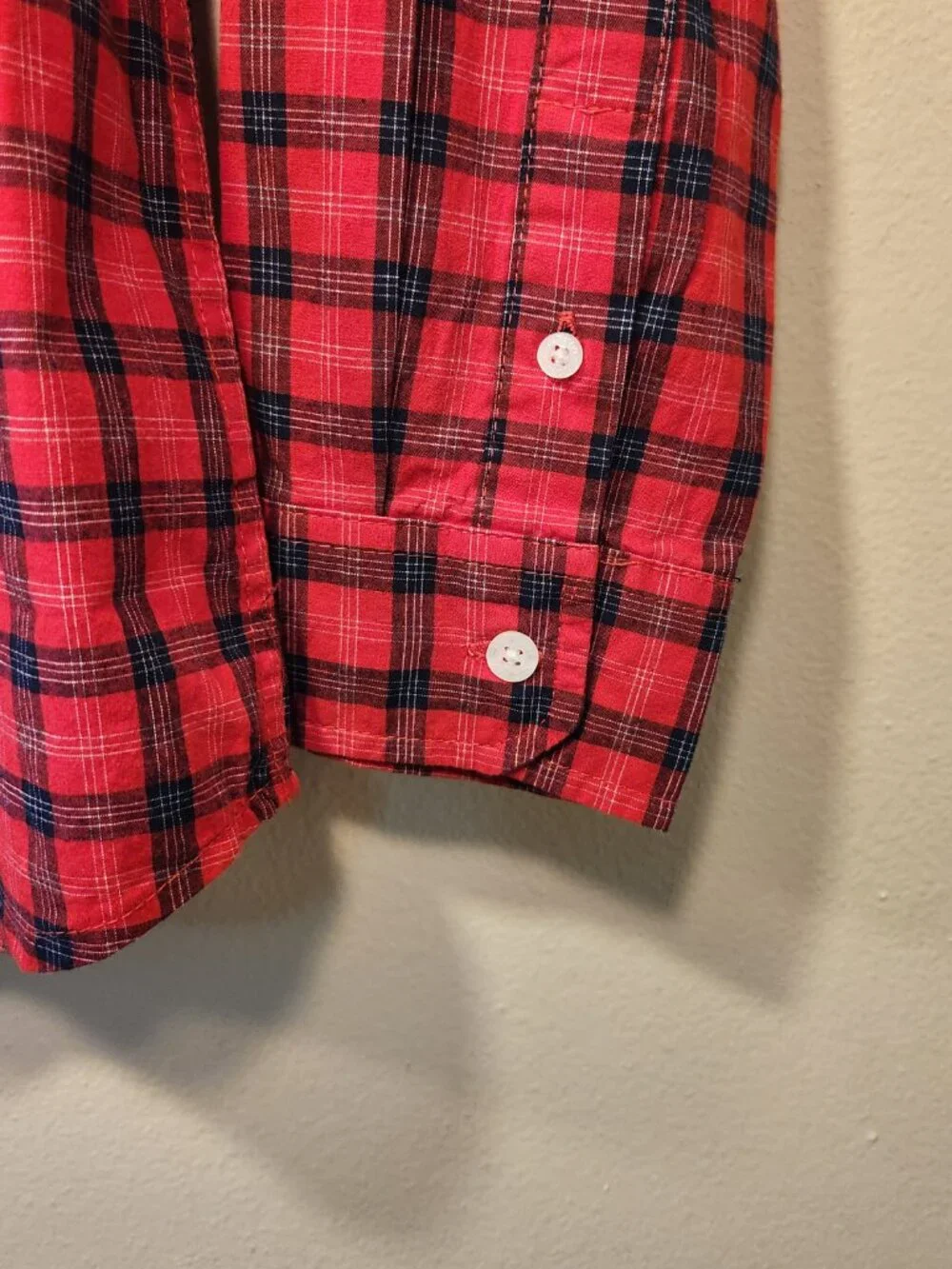 Old Navy Built in Flex Red and Black Plaid Shirt XL 14-16